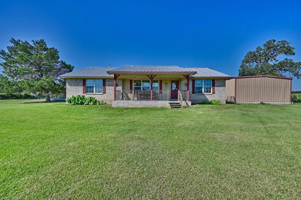 4057 W Highway 21 Paige, TX 78659
