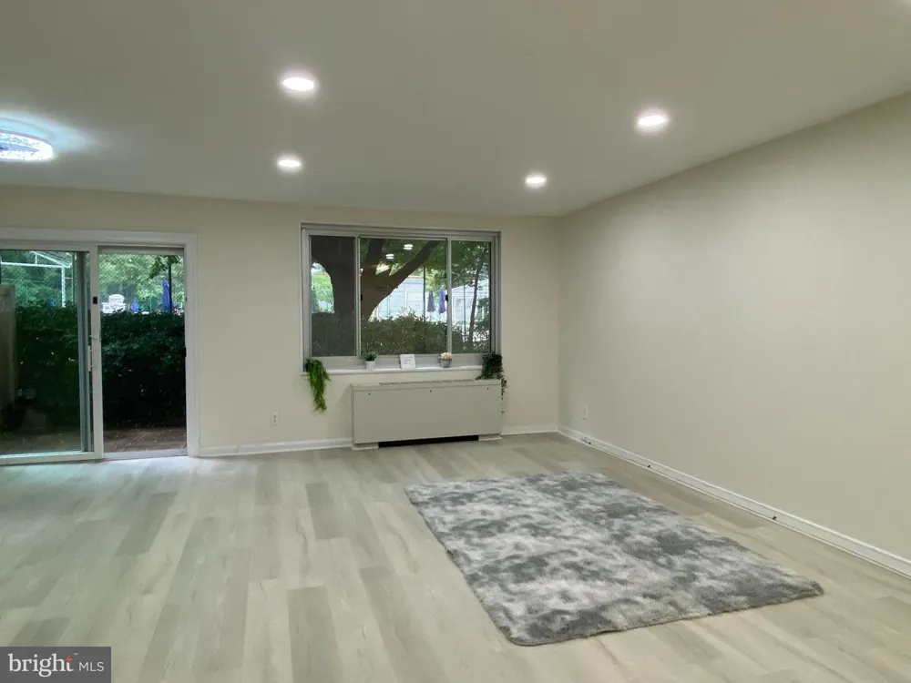 1900 LYTTONSVILLE ROAD #114 Silver Spring, MD 20910