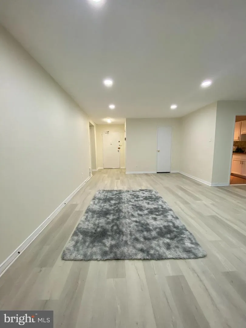 1900 LYTTONSVILLE ROAD #114 Silver Spring, MD 20910