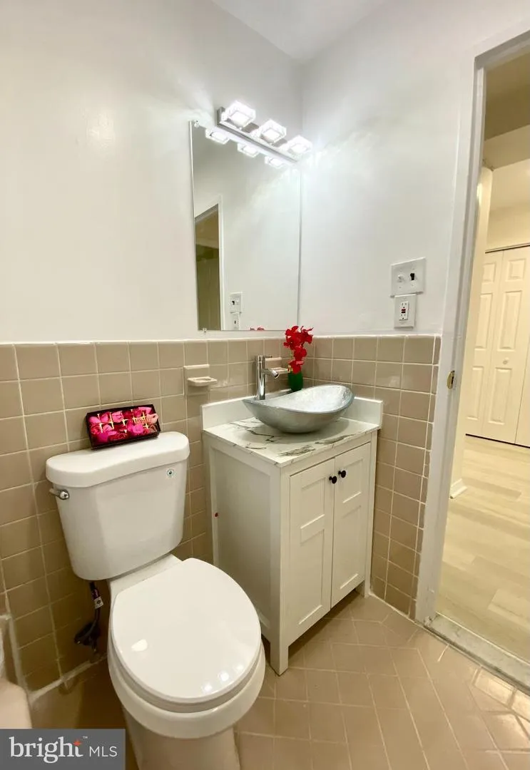 1900 LYTTONSVILLE ROAD #114 Silver Spring, MD 20910