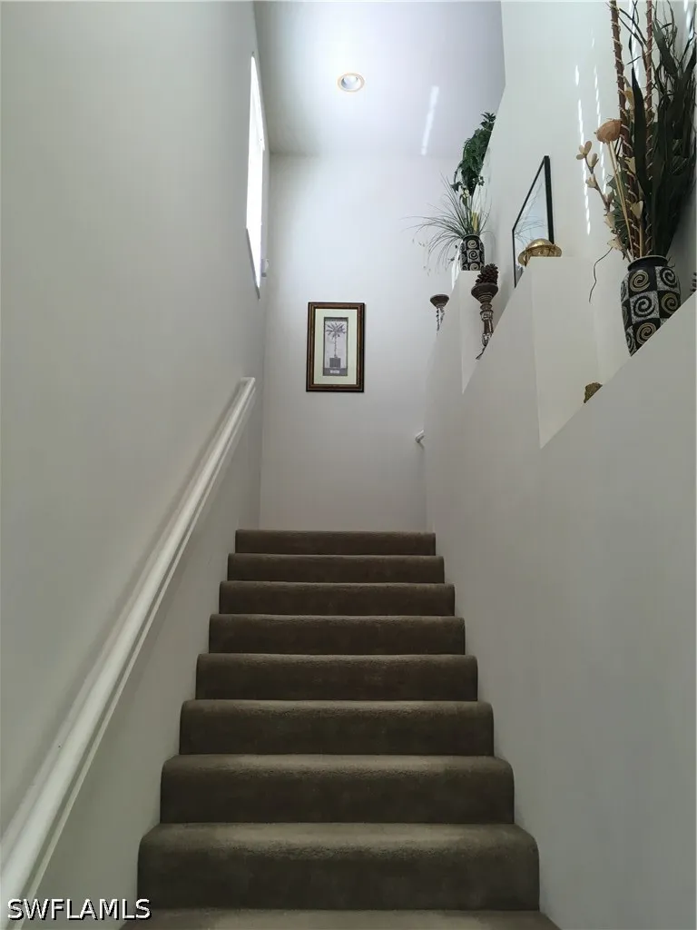 Robin Hood Circle #202 Naples, FL 34104