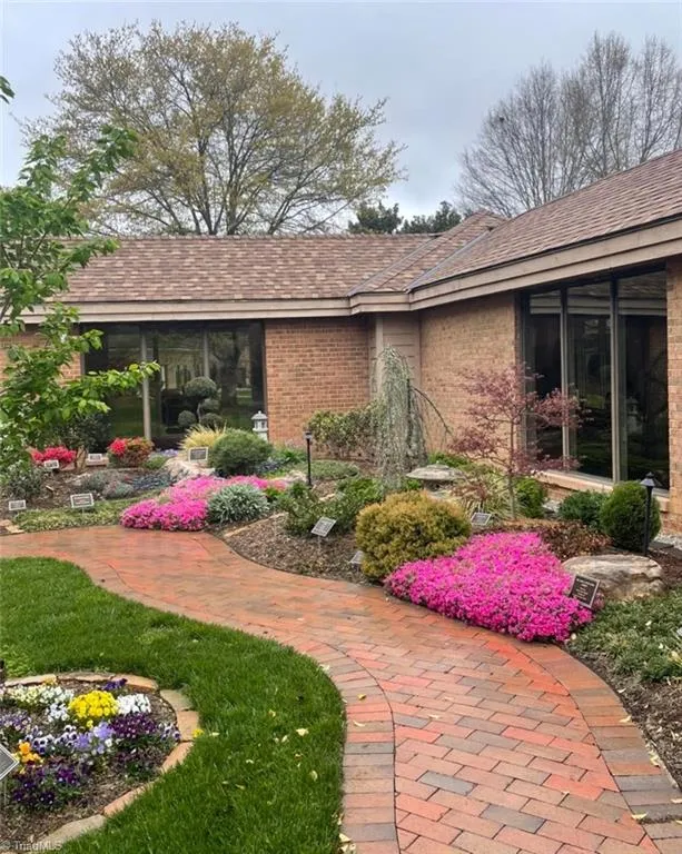 121 Oleander Drive Bermuda Run, NC 27006