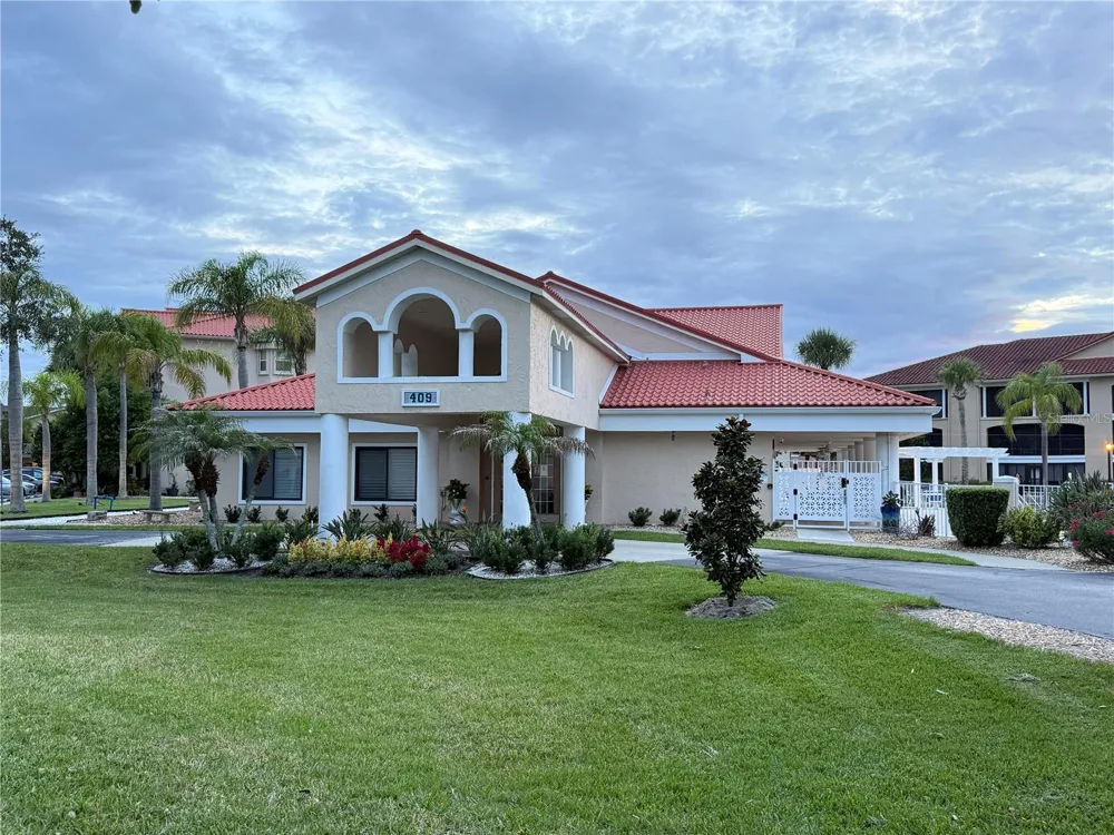 407 BOUCHELLE DRIVE #303 New Smyrna Beach, FL 32169
