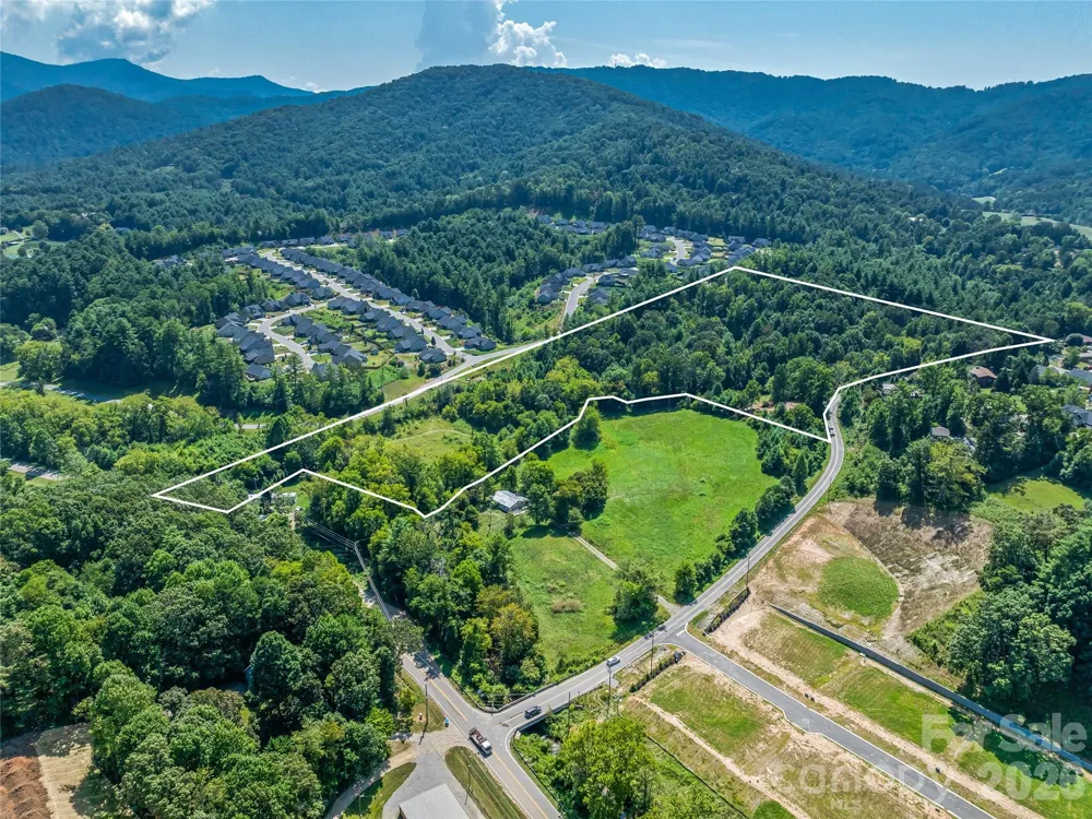 28 Pleasant Grove Road Weaverville, NC 28787