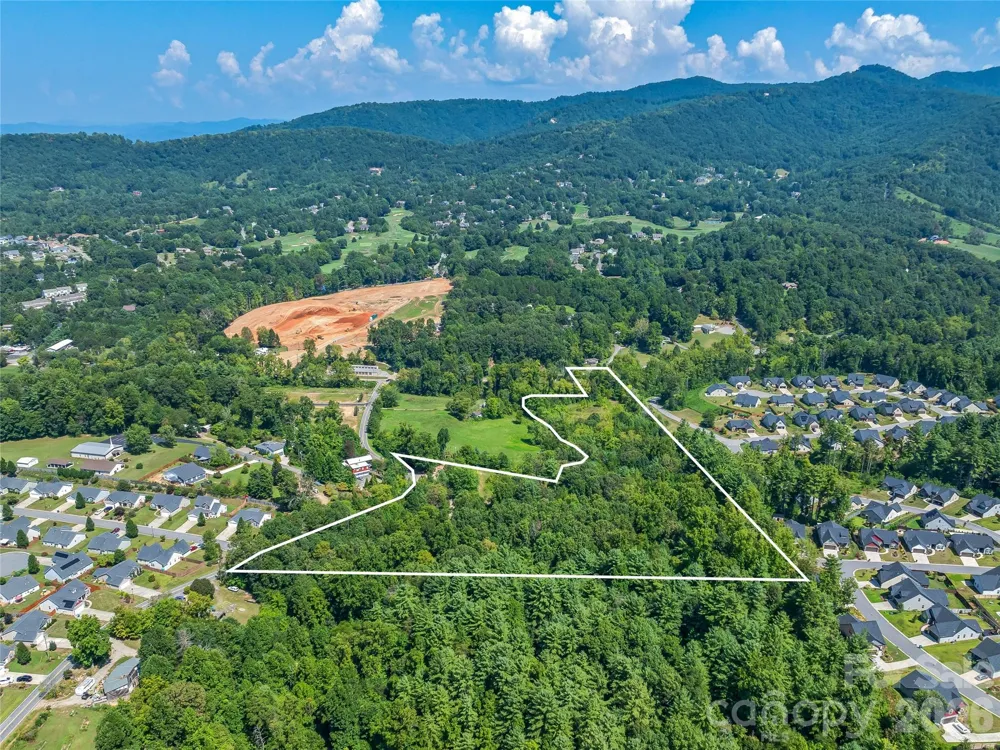 28 Pleasant Grove Road Weaverville, NC 28787