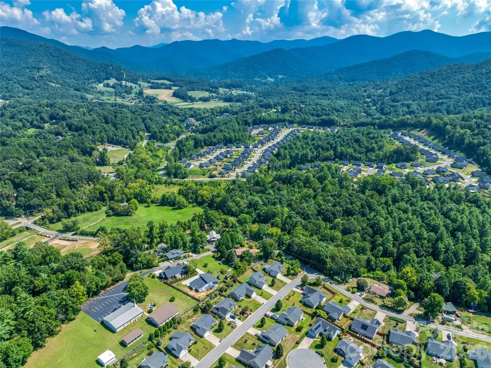 28 Pleasant Grove Road Weaverville, NC 28787