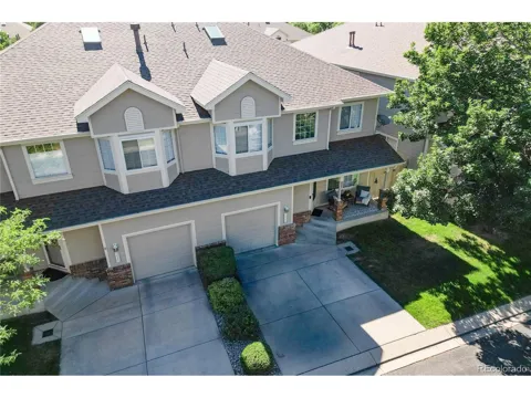 3923 Nicki Hts