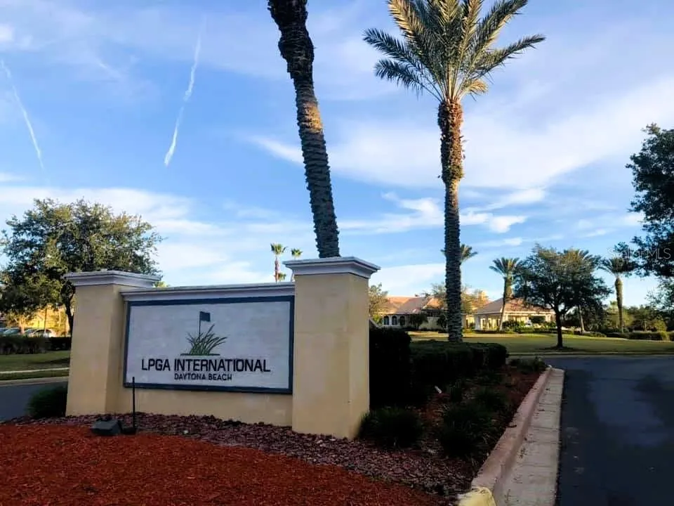 1187 CABOT CLIFFS DRIVE Daytona Beach, FL 32124