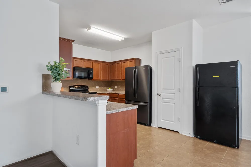 13412 Henneman Drive Pflugerville, TX 78660