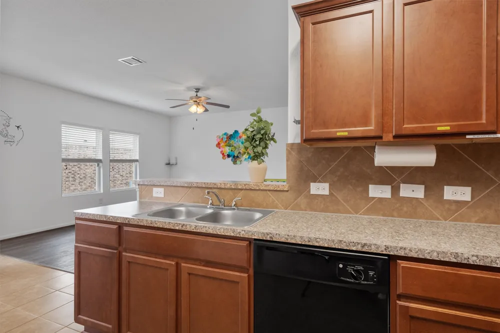13412 Henneman Drive Pflugerville, TX 78660