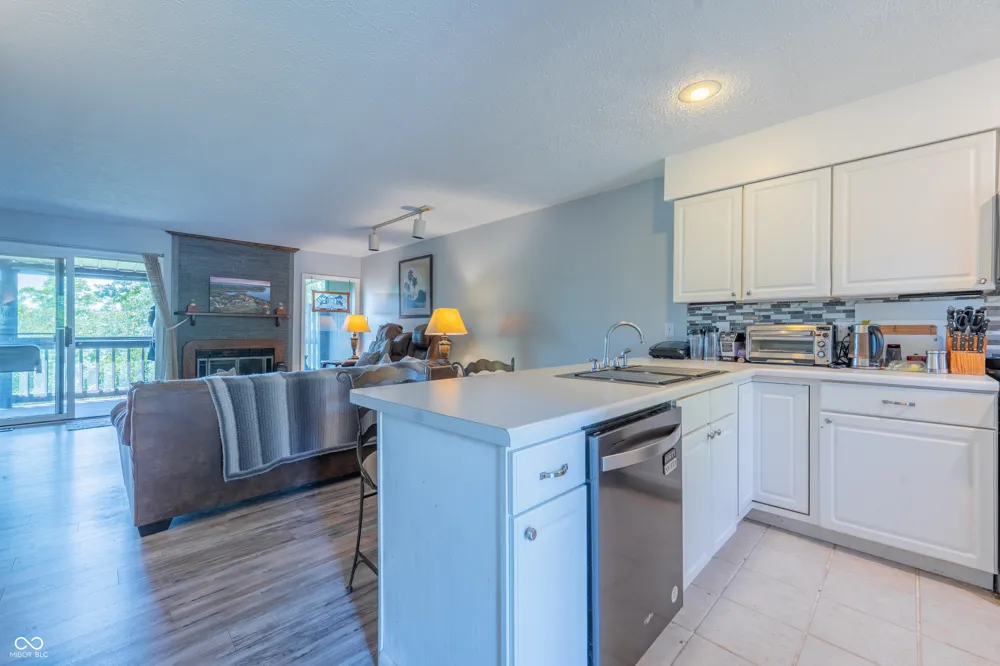 2048 E Waters Edge Drive Bloomington, IN 47401