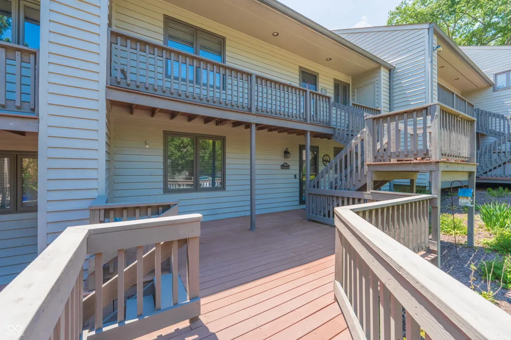 2048 E Waters Edge Drive Bloomington, IN 47401