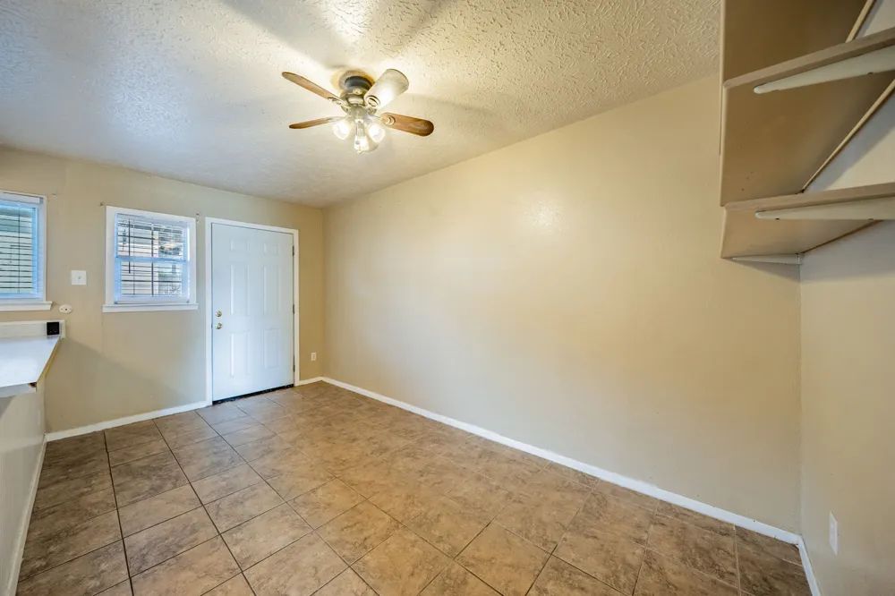 36 W Creek Lane Grand Prairie, TX 75052