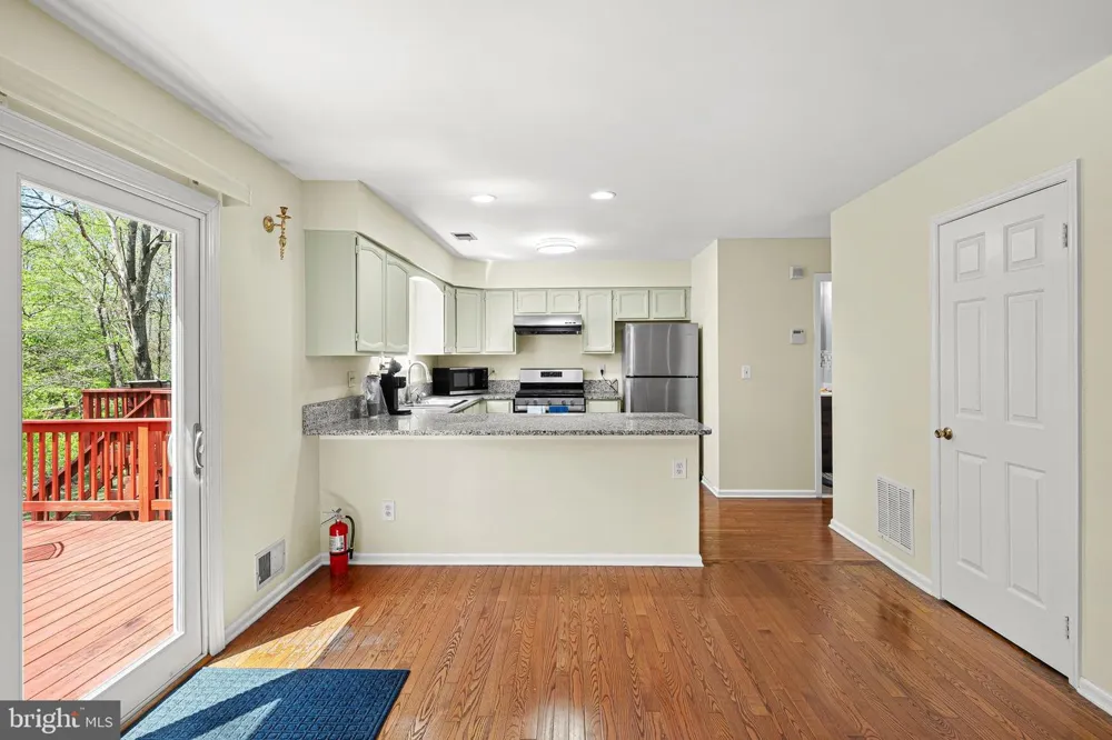 150 NANTWICH COURT Somerset, NJ 08873