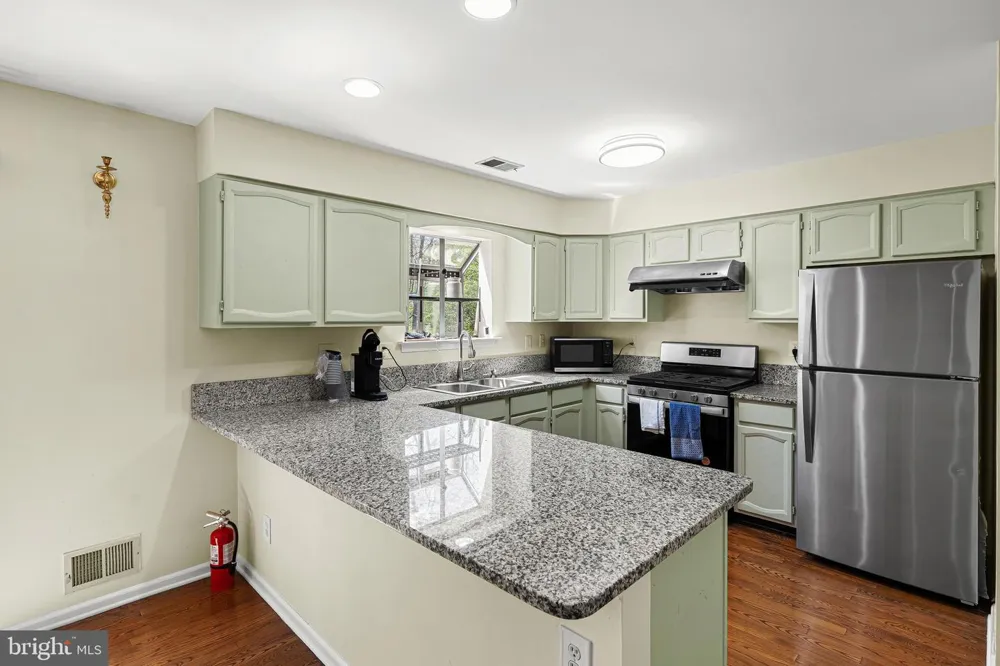 150 NANTWICH COURT Somerset, NJ 08873