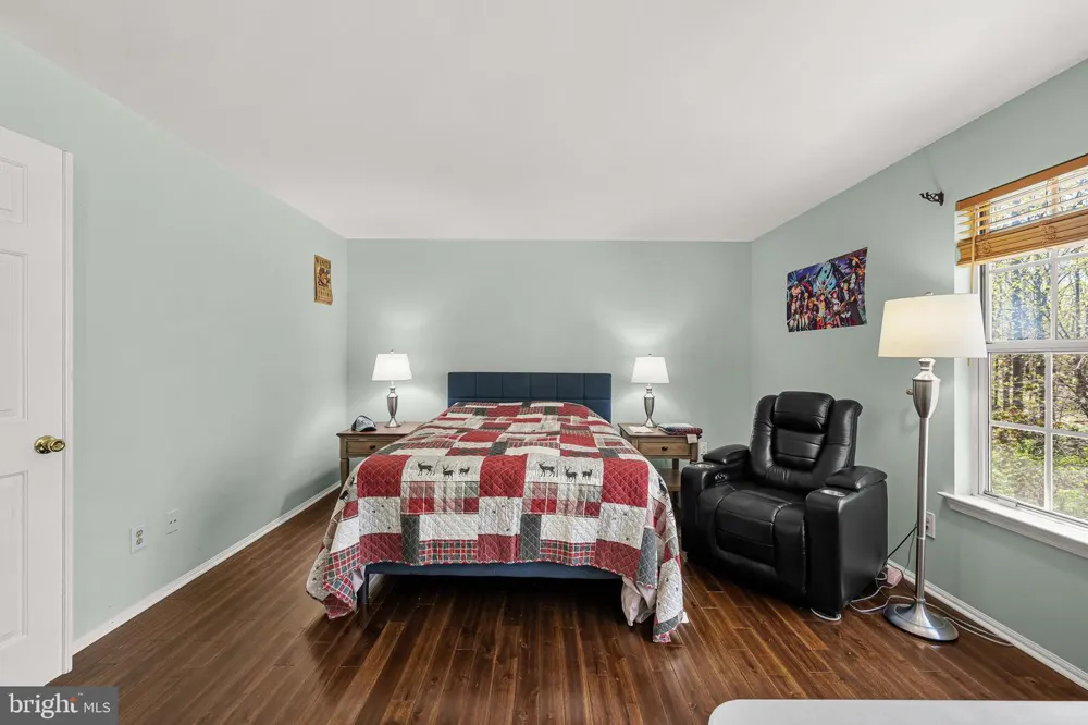150 NANTWICH COURT Somerset, NJ 08873