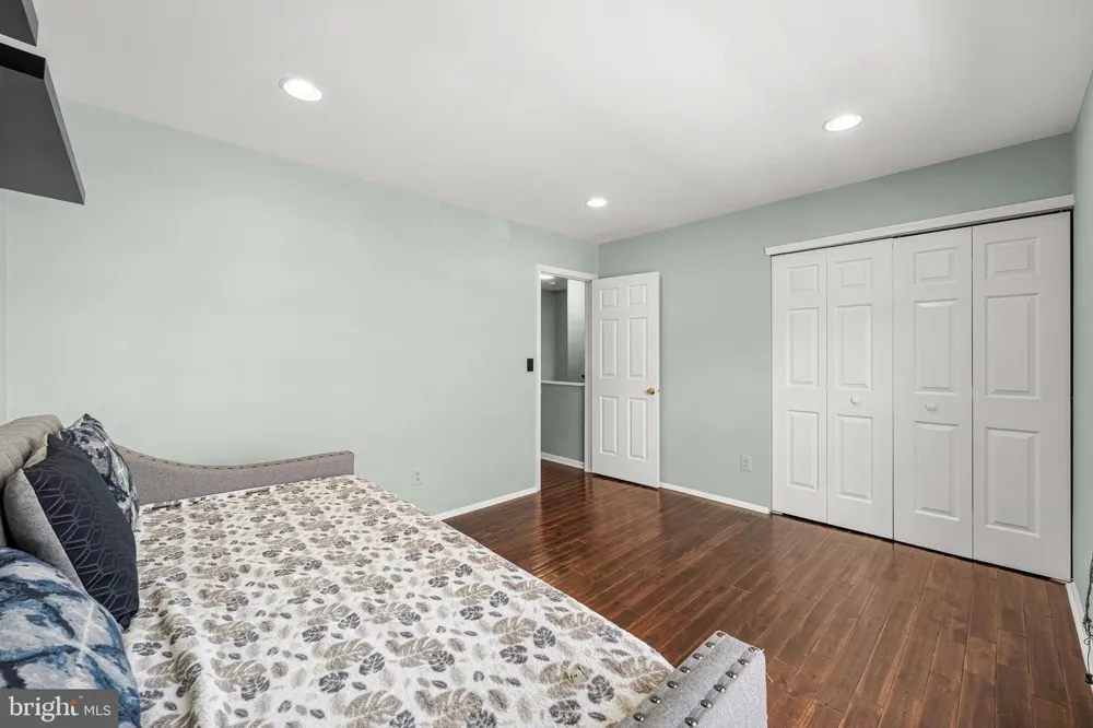 150 NANTWICH COURT Somerset, NJ 08873