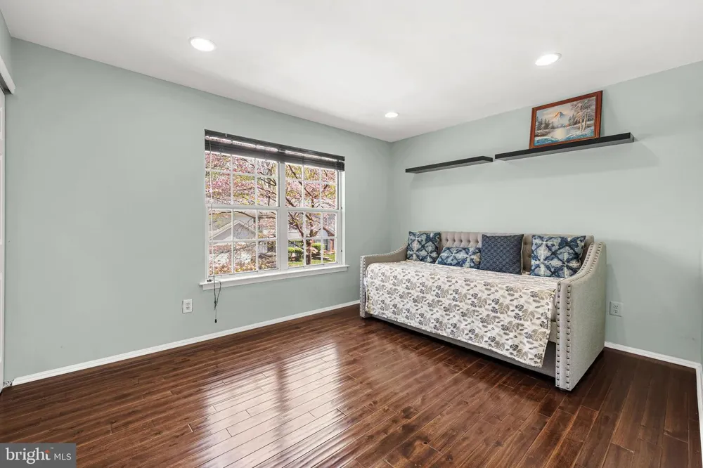 150 NANTWICH COURT Somerset, NJ 08873