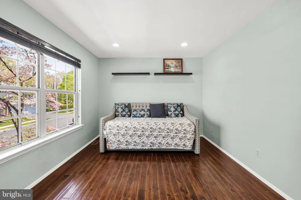 150 NANTWICH COURT Somerset, NJ 08873