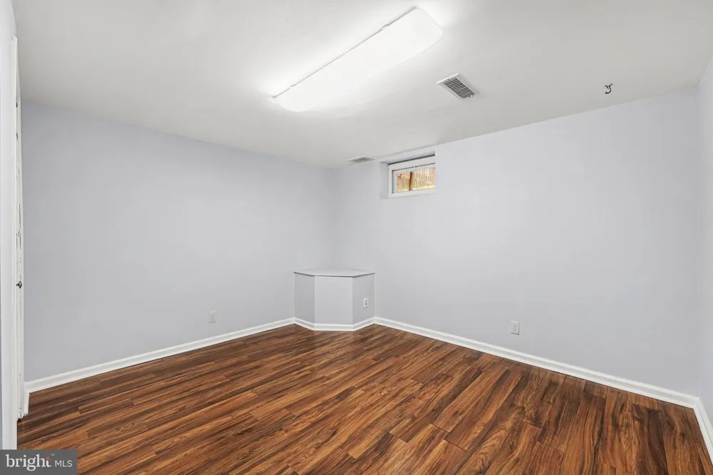 150 NANTWICH COURT Somerset, NJ 08873