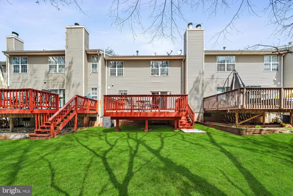 150 NANTWICH COURT Somerset, NJ 08873