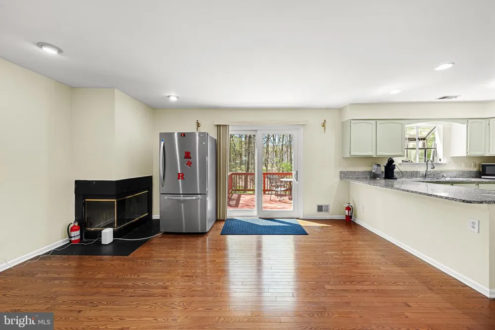 150 NANTWICH COURT Somerset, NJ 08873