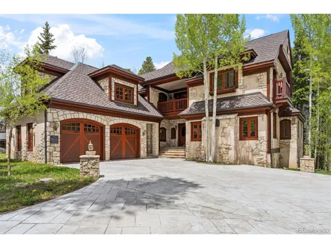 54 Boulder Circle
