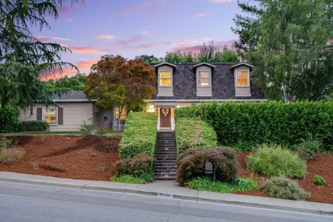 1185 Wilhelmina Way