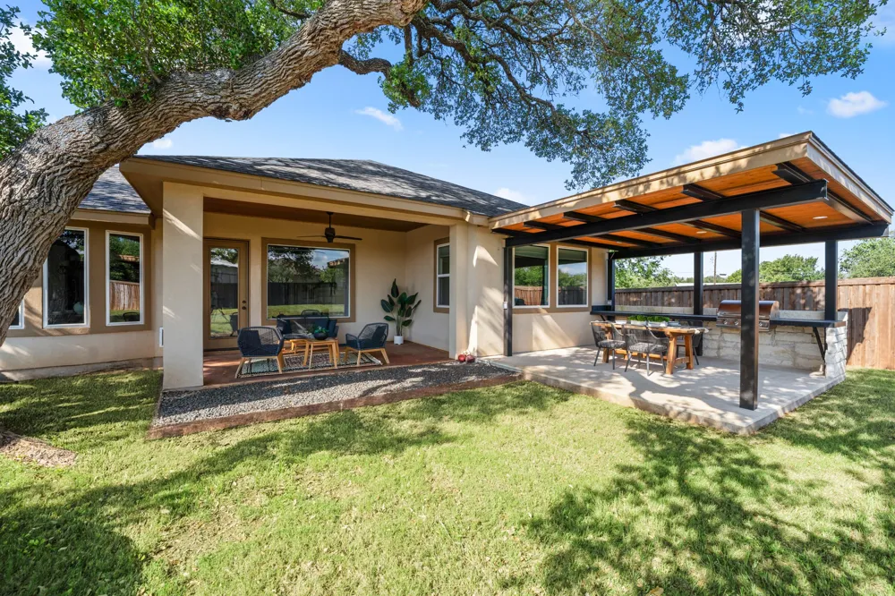 128 Hiram Cook Blanco, TX 78606