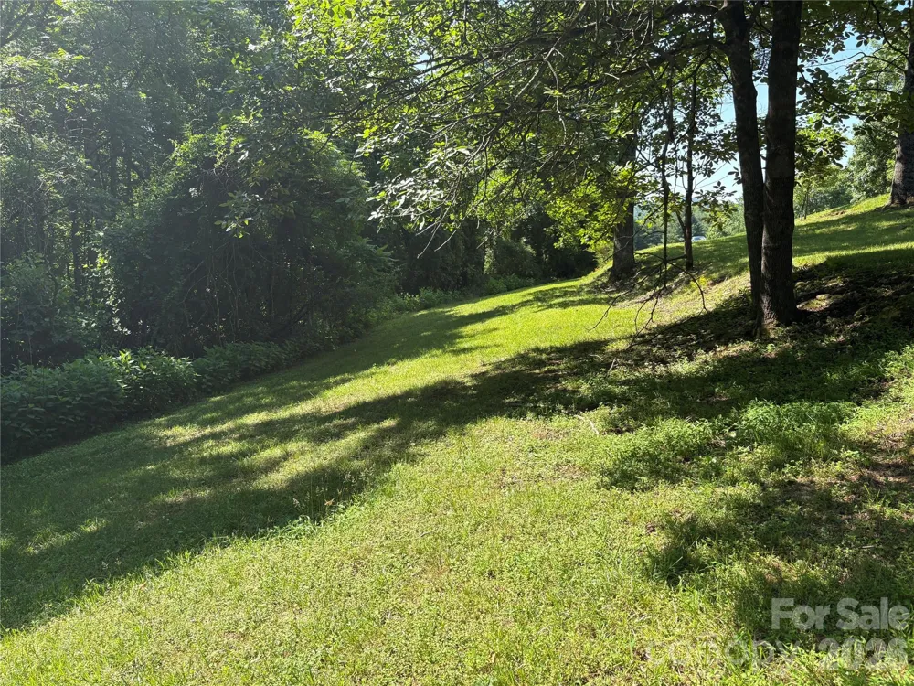 239 Stone Valley Way Hendersonville, NC 28792