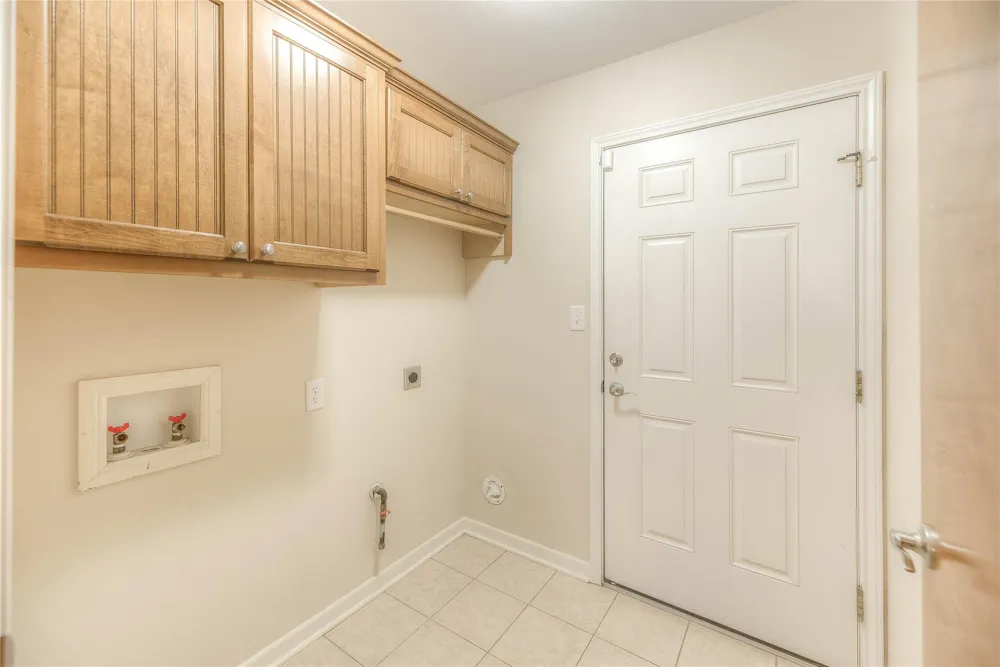 320 Lakefront Drive Onalaska, TX 77360