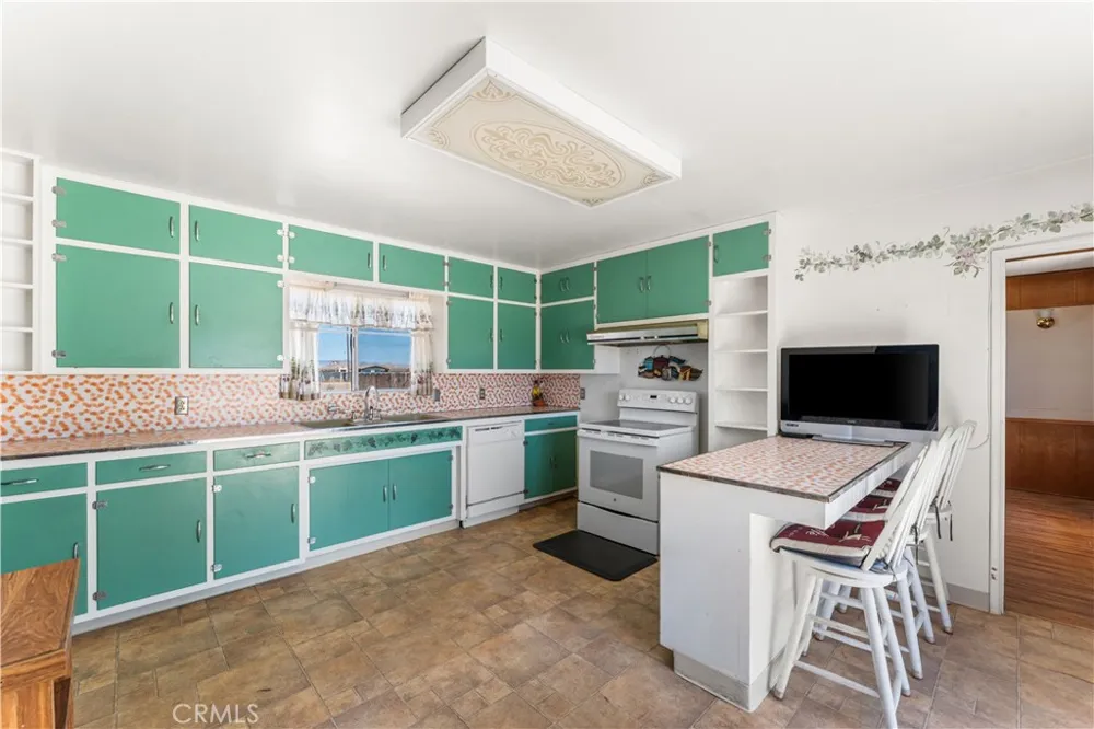 18123 Avenue A Edwards, CA 93523