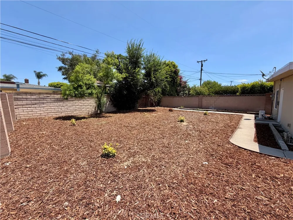 315 E Francis La Habra, CA 90631