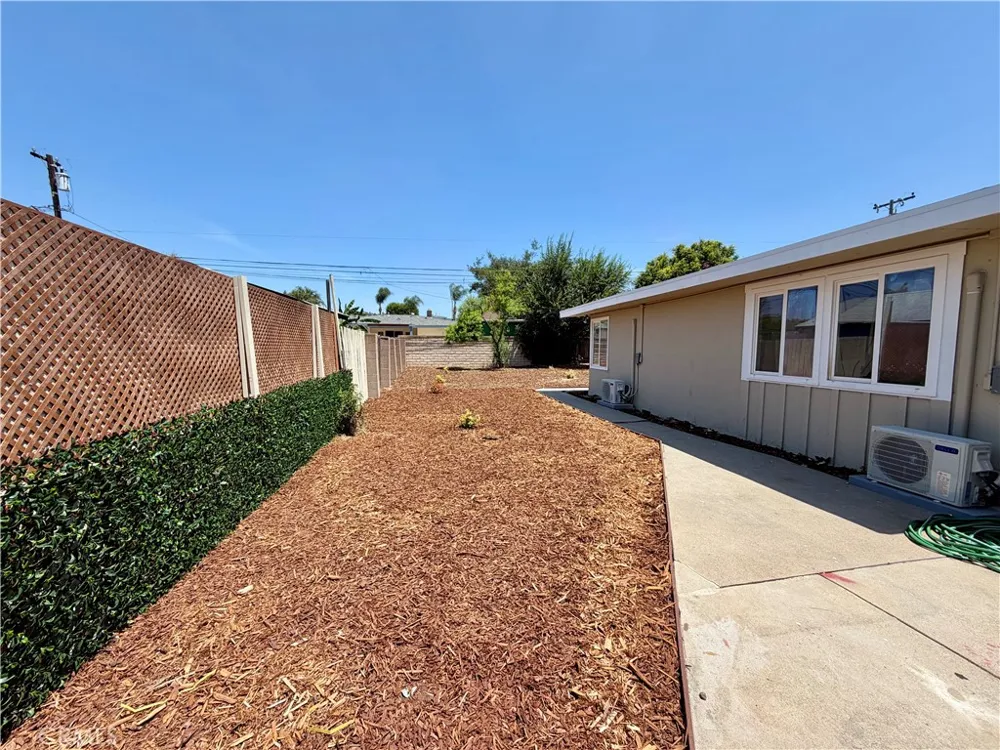 315 E Francis La Habra, CA 90631