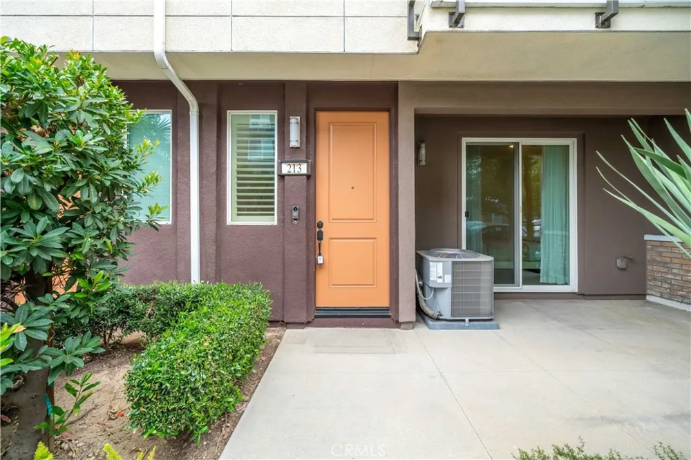 213 Steely Irvine, CA 92614