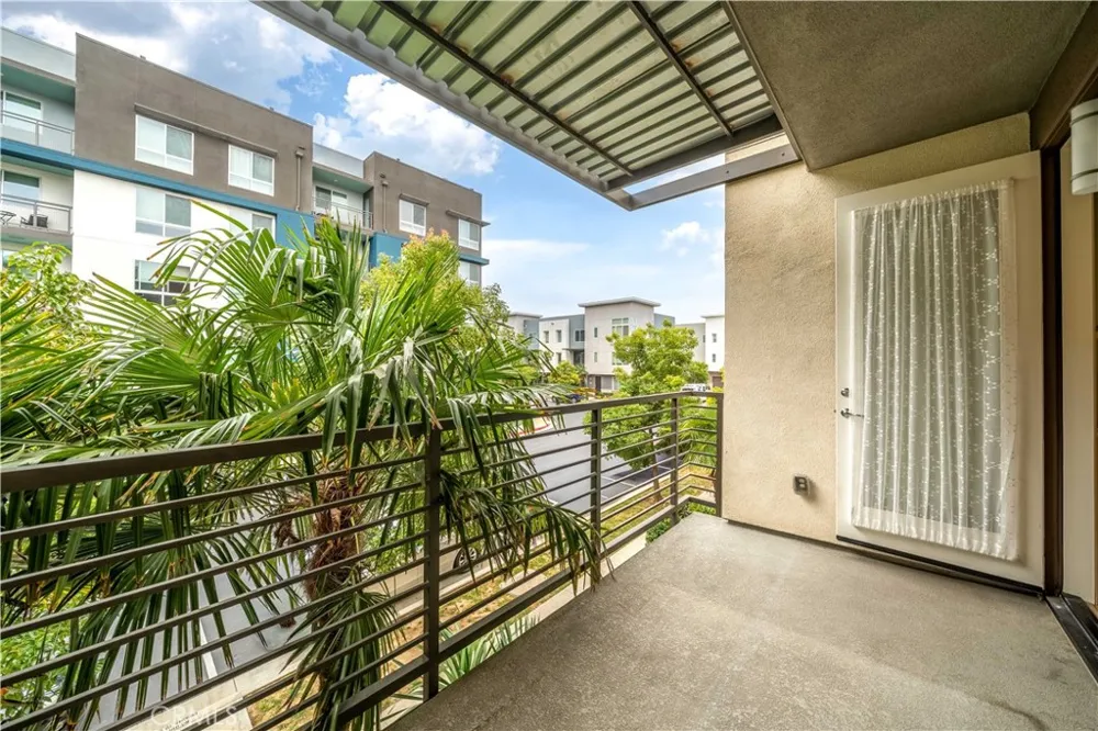 213 Steely Irvine, CA 92614