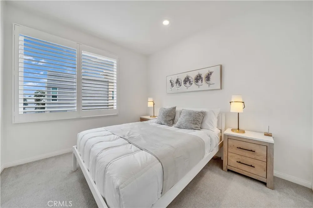 213 Steely Irvine, CA 92614