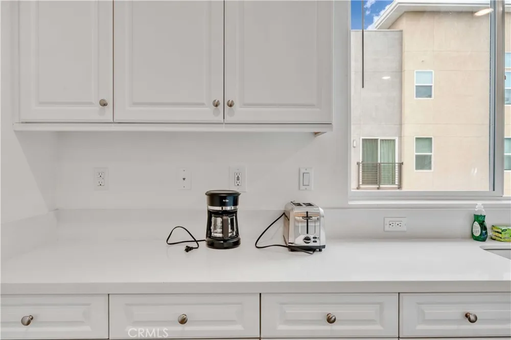 213 Steely Irvine, CA 92614
