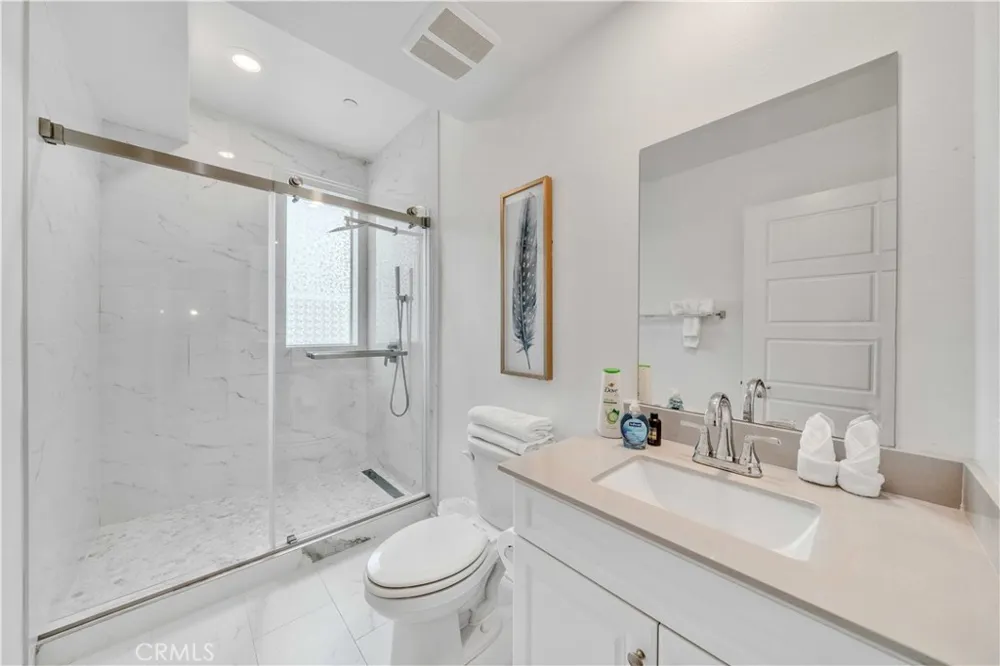 213 Steely Irvine, CA 92614