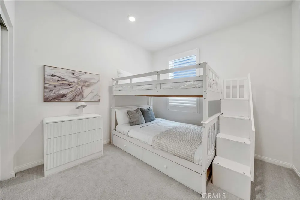 213 Steely Irvine, CA 92614