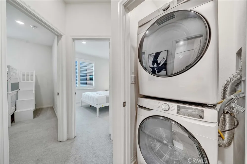 213 Steely Irvine, CA 92614