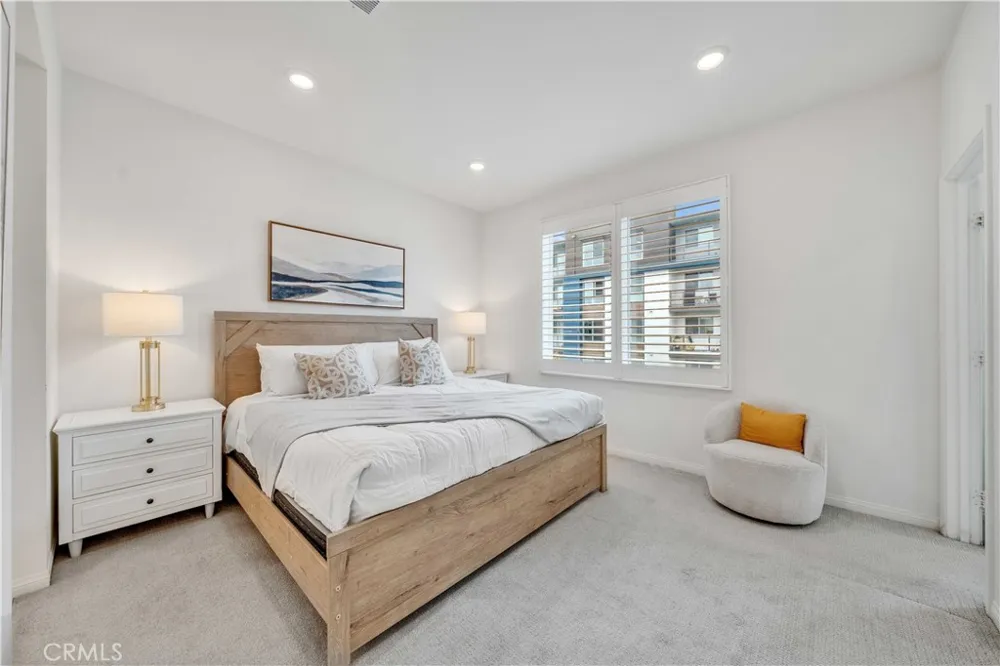 213 Steely Irvine, CA 92614