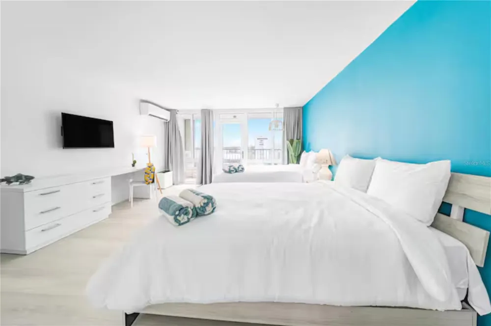 6165 AV. ISLA VERDE #659 Carolina, PR 00979