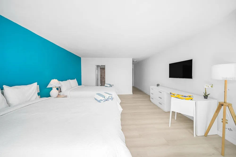 6165 AV. ISLA VERDE #659 Carolina, PR 00979