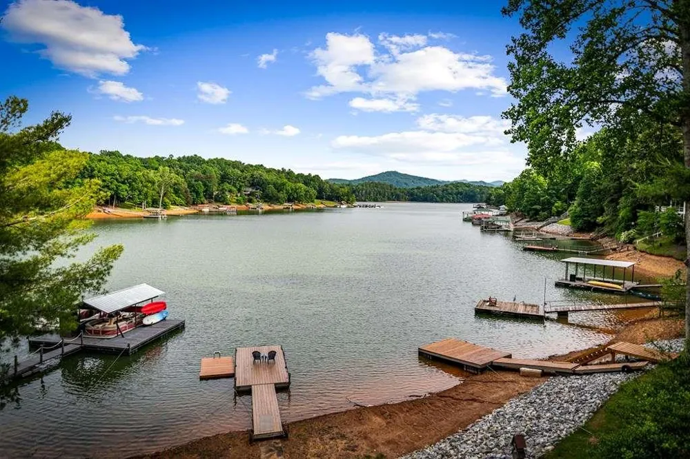 129 Mountain View Lane Blairsville, GA 30512