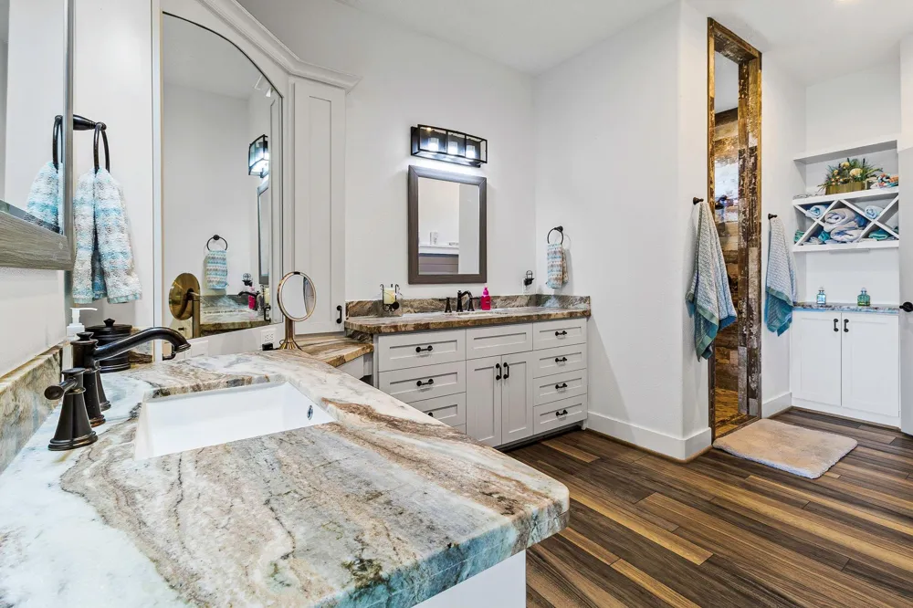 151 Key Largo Loop Point Blank, TX 77364