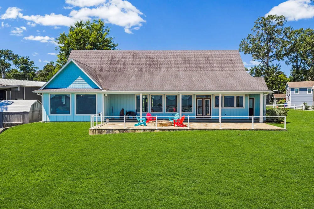 151 Key Largo Loop Point Blank, TX 77364