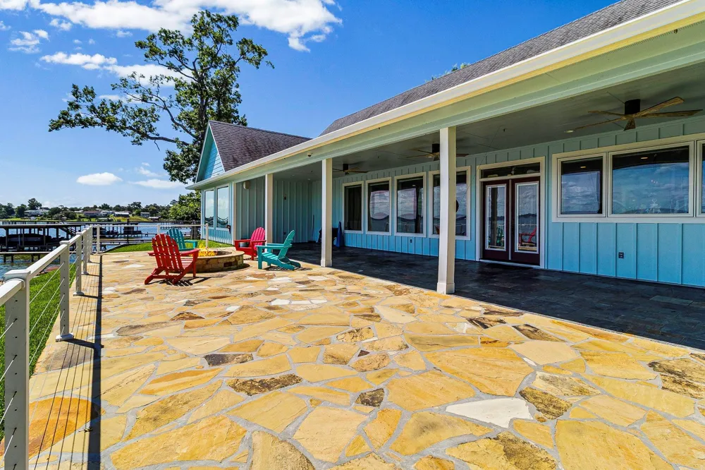 151 Key Largo Loop Point Blank, TX 77364
