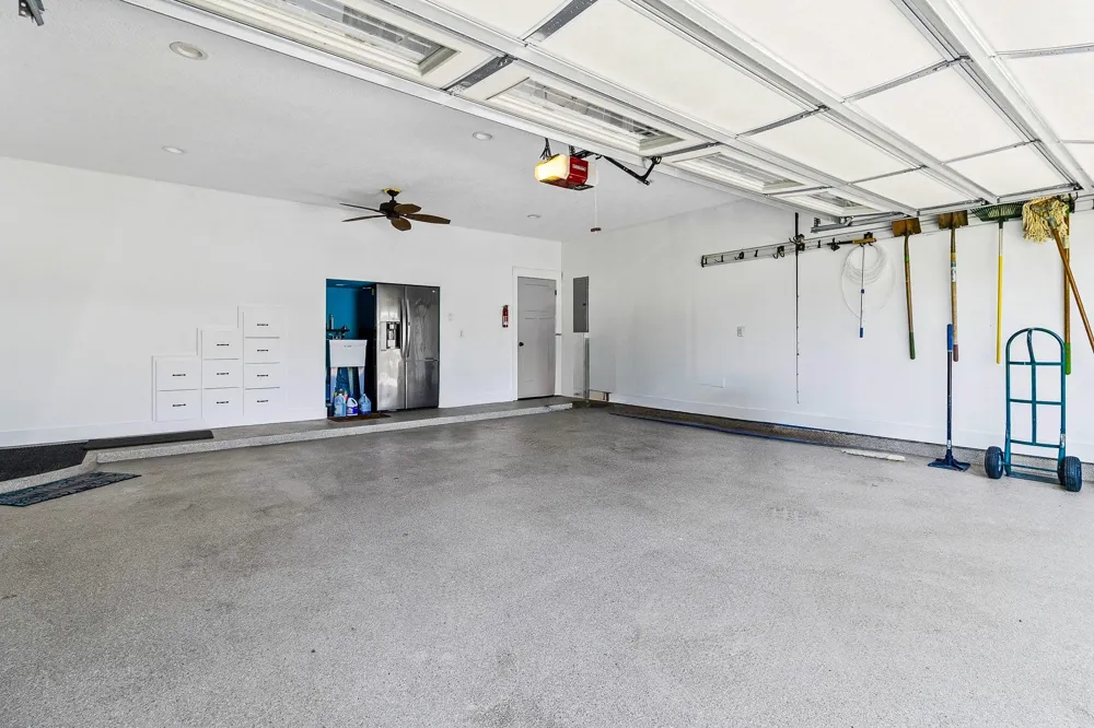 151 Key Largo Loop Point Blank, TX 77364