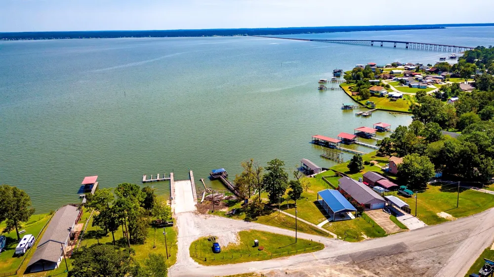 151 Key Largo Loop Point Blank, TX 77364